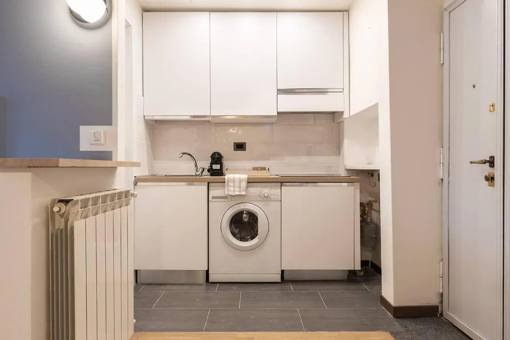 Ferienwohnung Frisi Fast Wifi Aircon Flexyrent Mailand Apartment