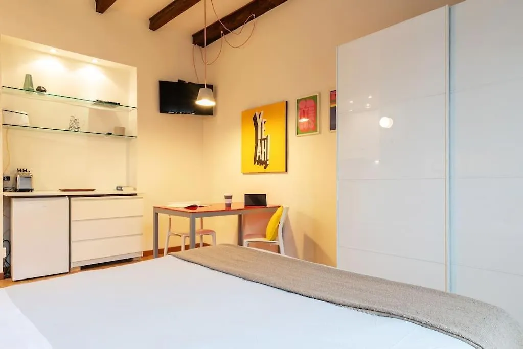 Ferienwohnung Frisi Fast Wifi Aircon Flexyrent Mailand